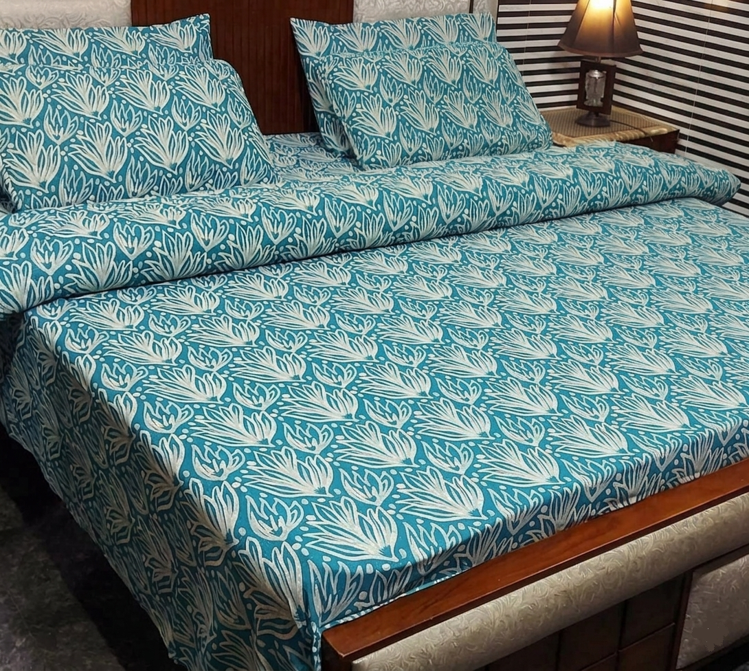 Turquoise comforter set