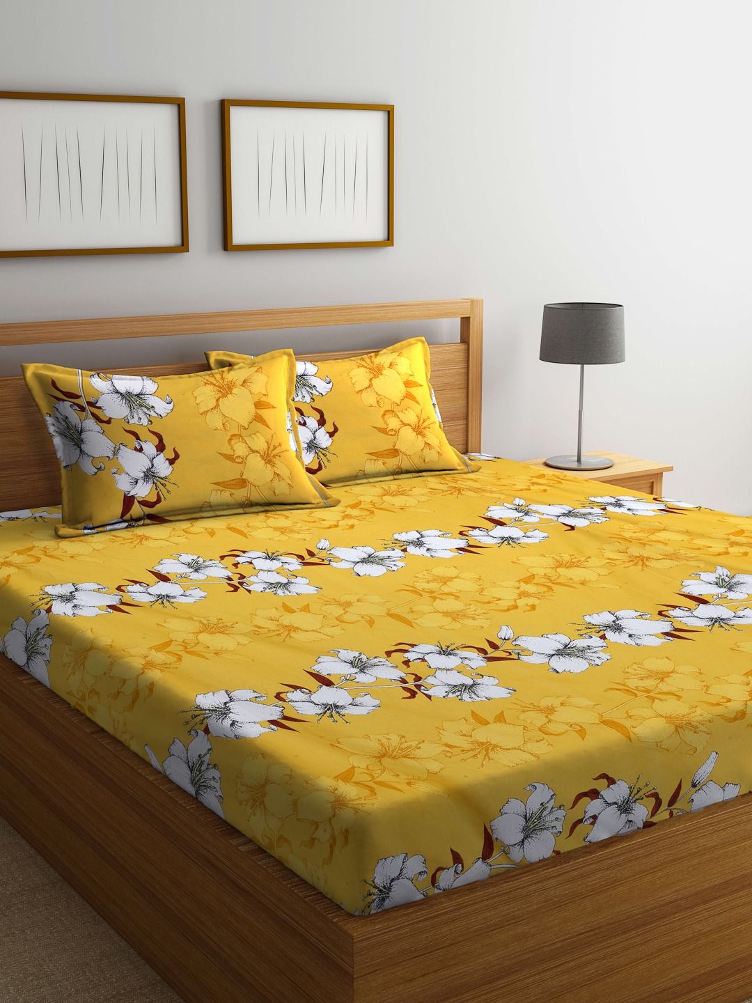 Golden Lily Blossom Bedding Set